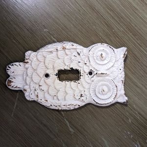 Owl switch plate, cast iron